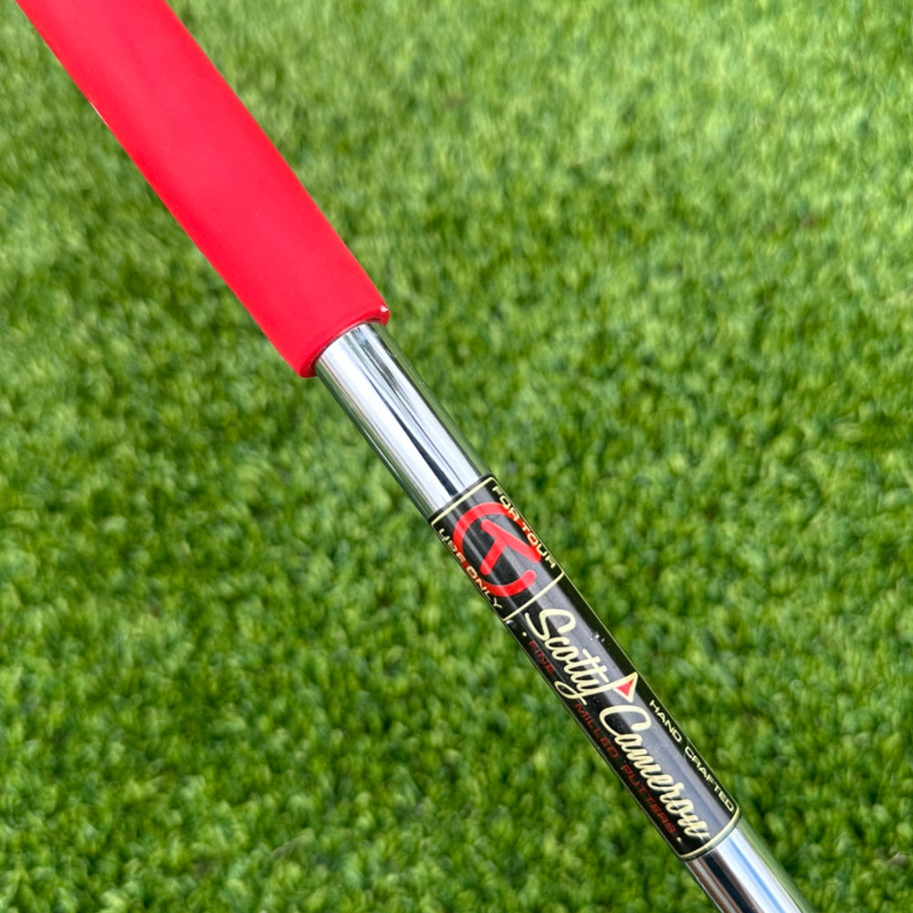 Scotty Cameron Circle T shaft with Red Circle T grip – TourScottys.com