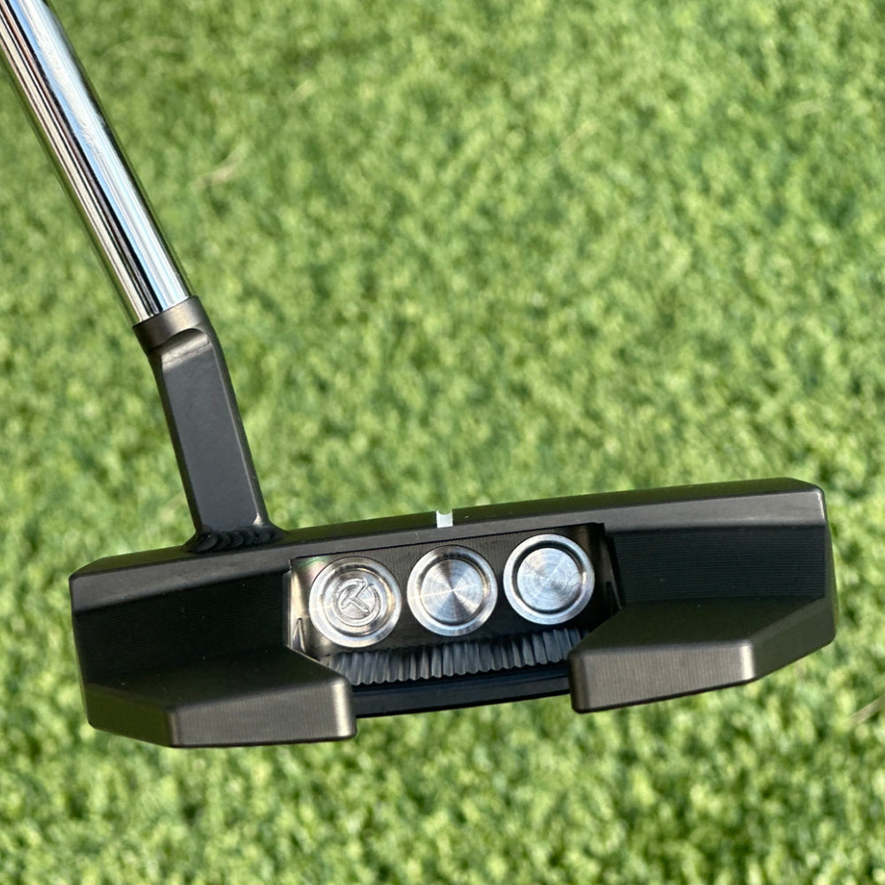 Scotty Cameron CIRCLE T FOR TOUR USE ONLY Scotty Cameron CIRCLE T FOR TOUR USE ONLY