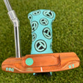 Load image into Gallery viewer, Scotty Cameron Newport Beach BBC Roll Top Tiffany Vertical Stamp GSS 350G Circle T Putter