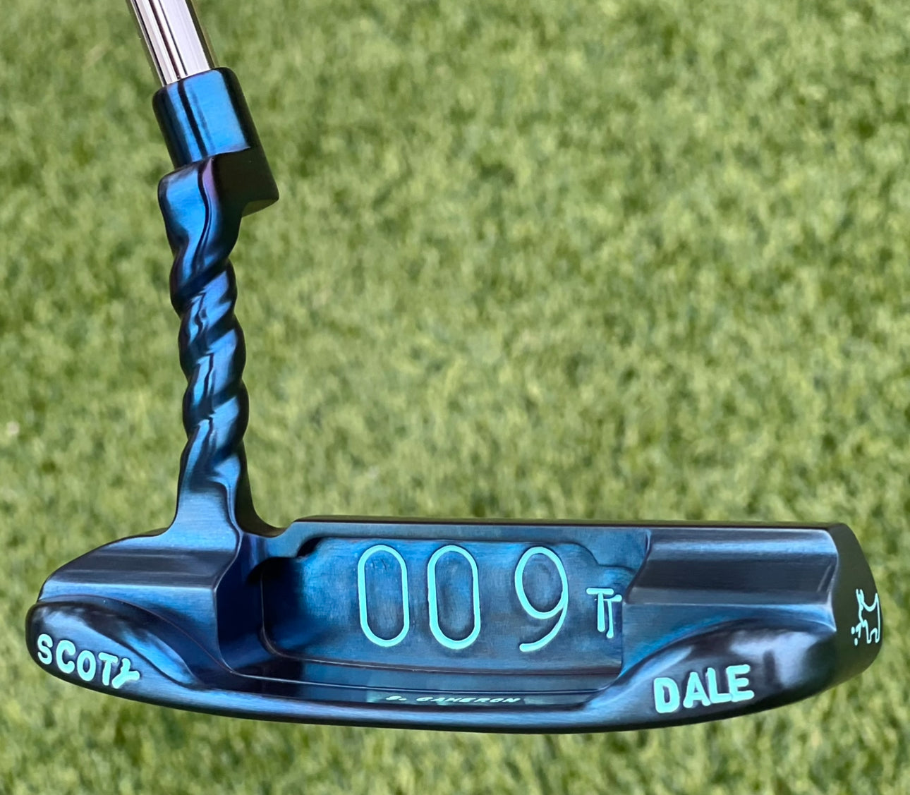 Scotty Cameron 1/1 Ultra Rare Twisty 009 Chromatic Blue Beached Scoty Dale 350G Circle T Putter