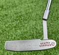 Load image into Gallery viewer, Scotty Cameron Tour Newport Cherry Bomb Titleist 350G Circle T