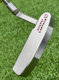Load image into Gallery viewer, Scotty Cameron Tour Newport Cherry Bomb Titleist 350G Circle T