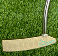 Load image into Gallery viewer, Scotty Cameron 2016 S. Cameron Fancy Back Tool Box Garage Chromatic Bronze 340G Circle T
