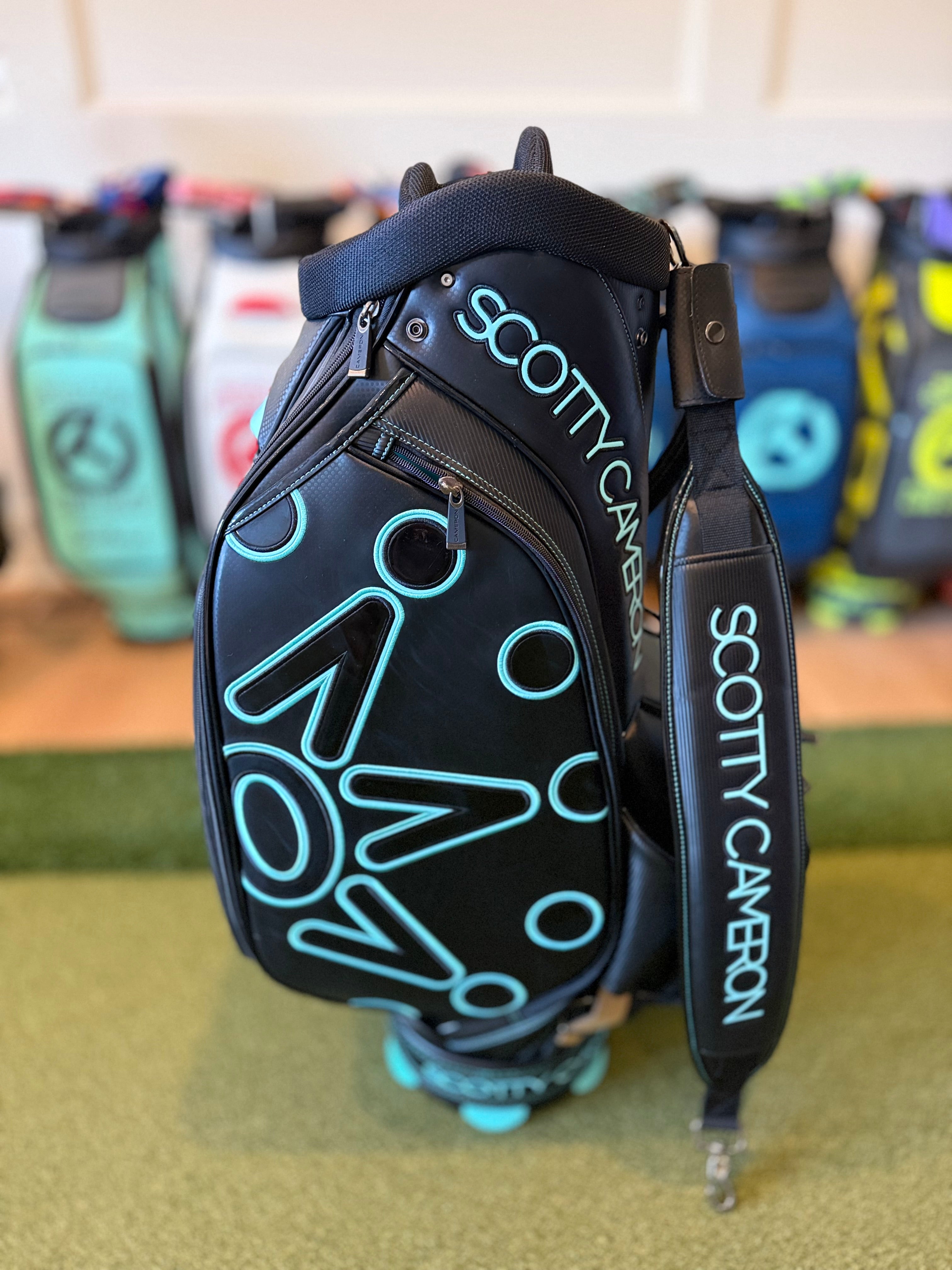 ゴルフバッグ・キャディバッグ Scotty Cameron Blue Wallpaper Staff Bag ゴルフバッグ・キャディバッグ Scotty Cameron Blue Wallpaper