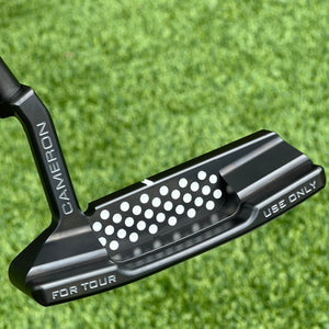 Scotty Cameron Tour Black Newport 2 T22 350G Circle T Putter