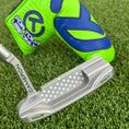 Load image into Gallery viewer, Scotty Cameron Tour Raw SSS Newport T22 360G Circle T Putter
