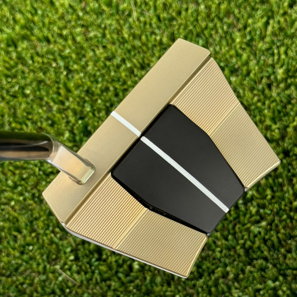 ✨Two Tone Phantom T9.5 Flojet✨