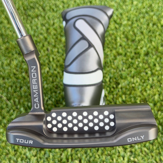 ⛳️Tour Black T22 Newport 360G Circle T⛳️