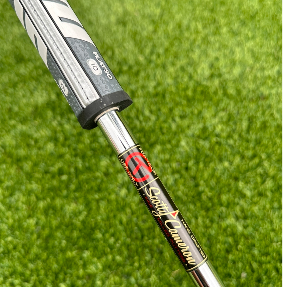 Scotty Cameron Super Stroke パター Scotty Cameron Circle T shaft with Super Stroke Flatso 1.0 grip