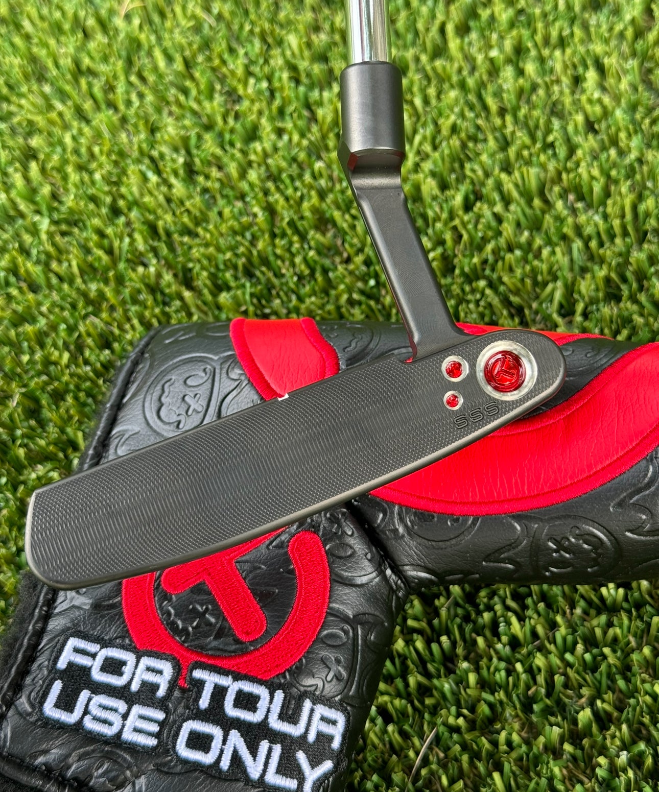 ✨TourType Masterful in Tour Black Cherry Bombs 360G✨