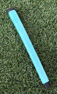 Load image into Gallery viewer, 🎃Scotty Cameron Leather Pittards Tiffany Blue GSS Grip Pull🎃
