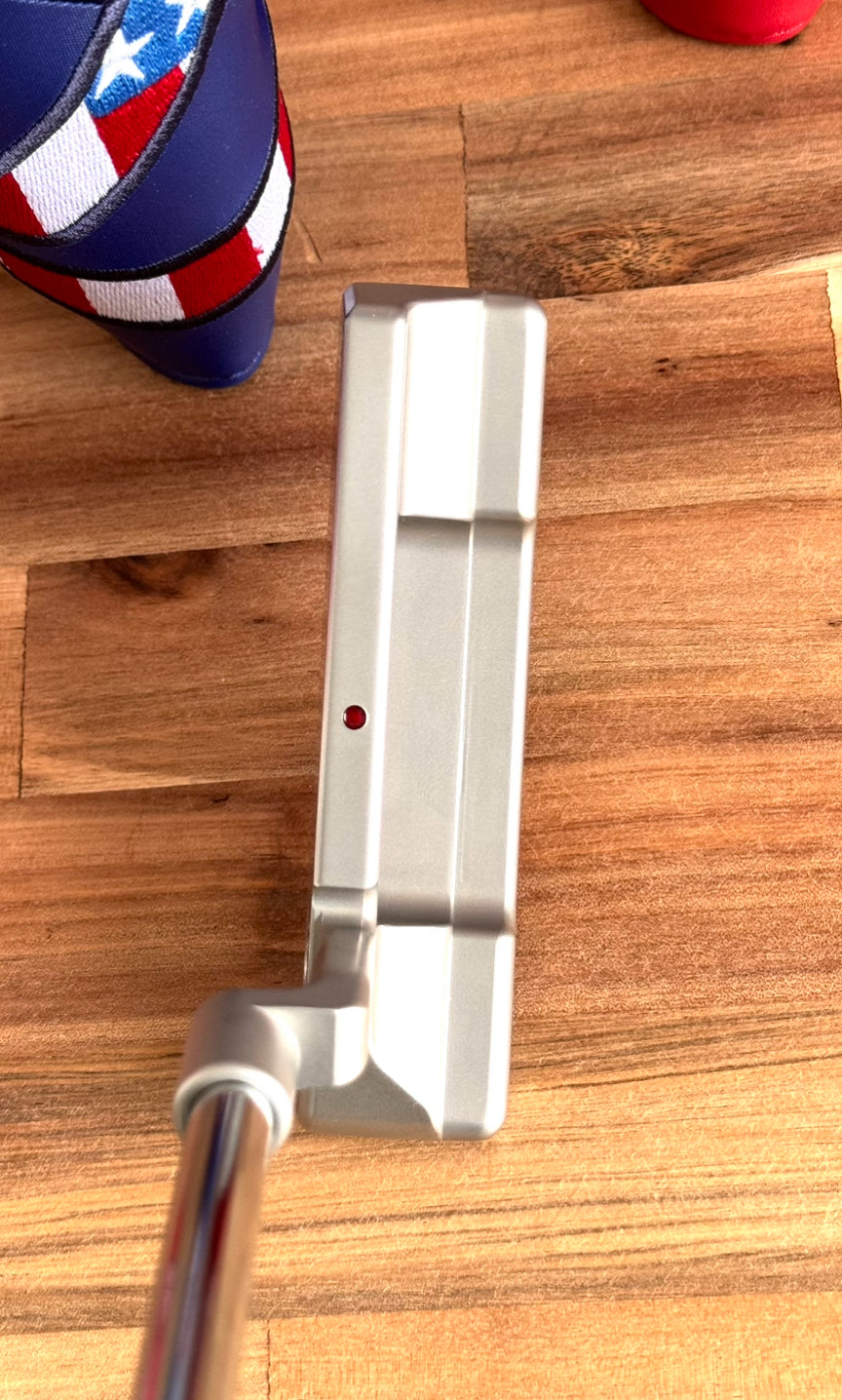 Scotty Cameron Timeless Newport 2 SMOOTH FACE SSS 350G Circle T