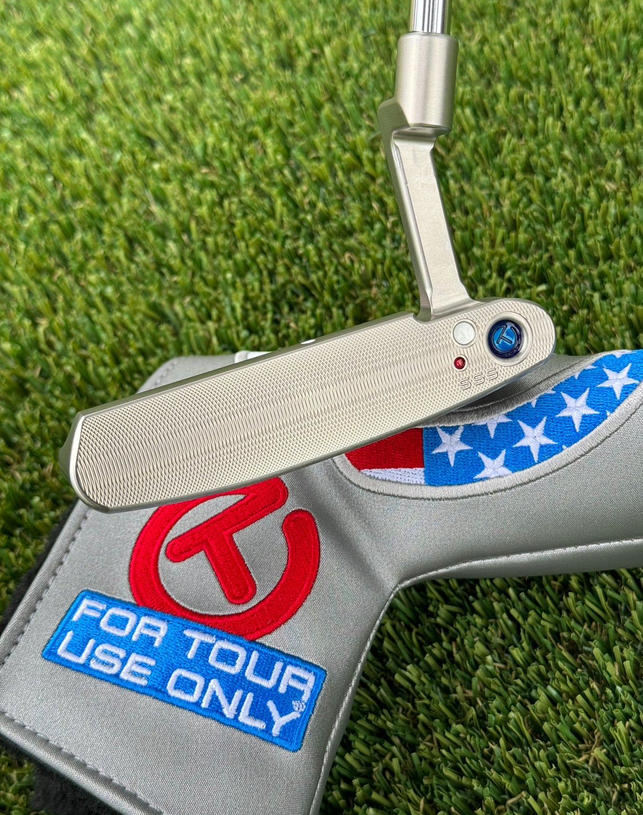 Poignée Putter Scotty Cameron Circle T Pistolero Rouge - Tour Poignée Putter Scotty Cameron Circle T Pistolero Rouge - Tour