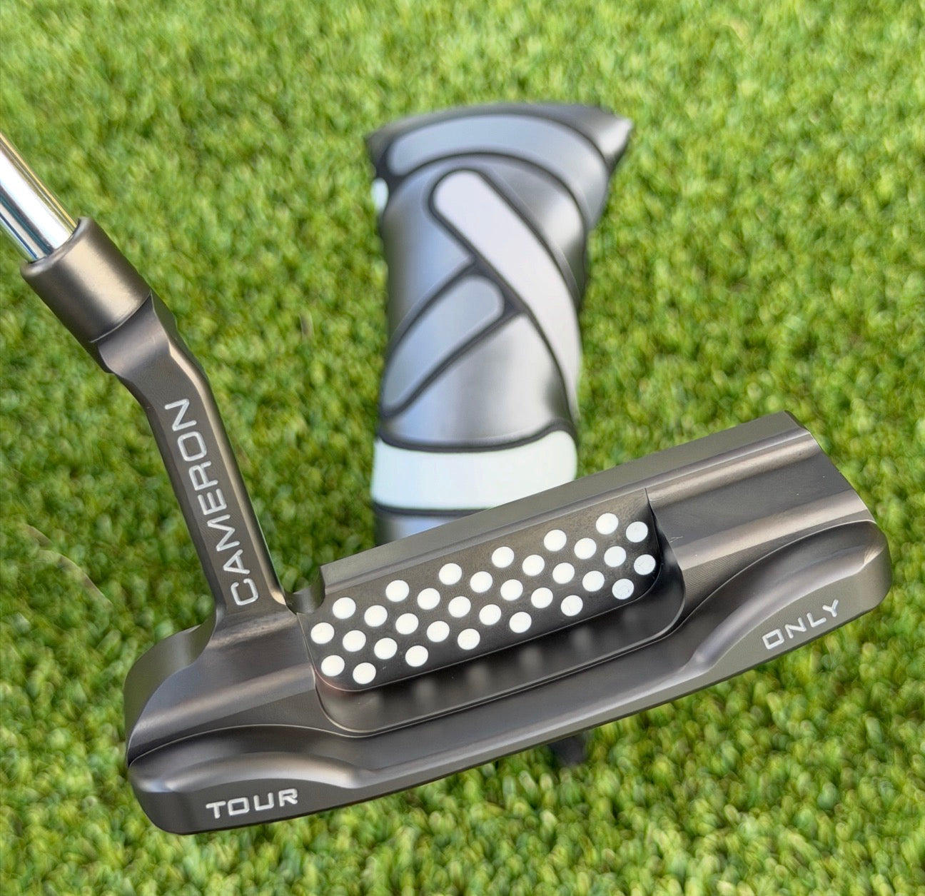 ⛳️Tour Black T22 Newport 360G Circle T⛳️