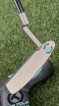 Load image into Gallery viewer, 🎃Scotty Cameron 009 GSS Tour Special Tiffany 350G 024 Circle T Putter🎃
