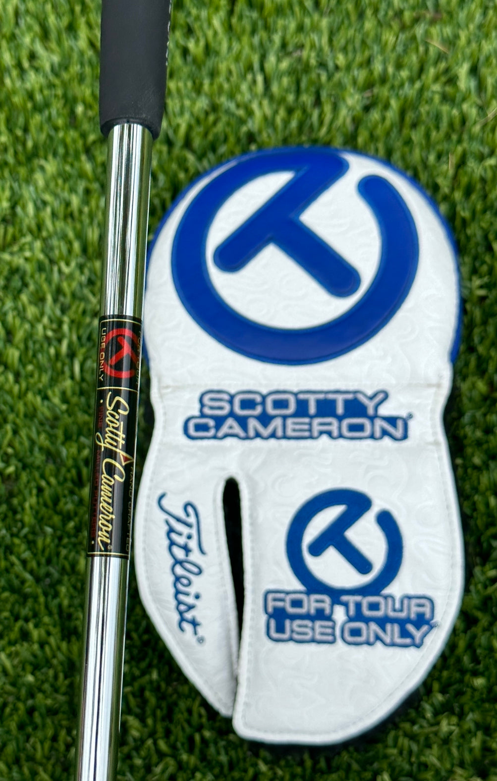 Scotty Cameron Tour Black Phantom X T5.5 Welded Neck 350G Circle T