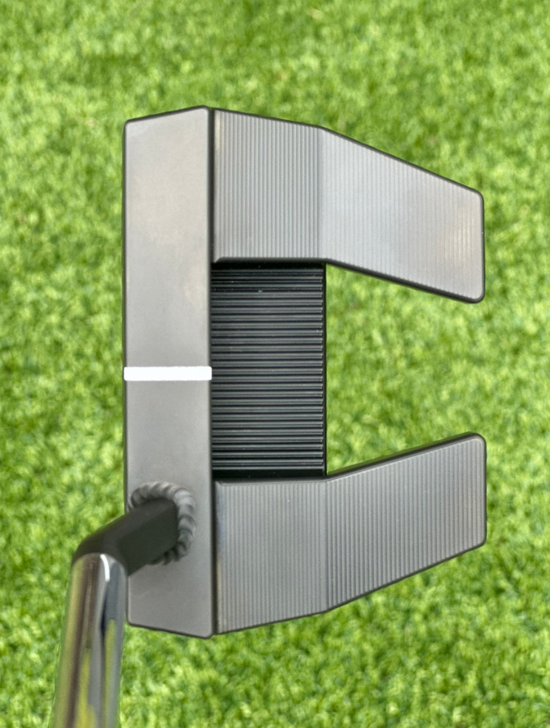 Scotty Cameron Tour Black Phantom X T5.5 Welded Neck 350G Circle T