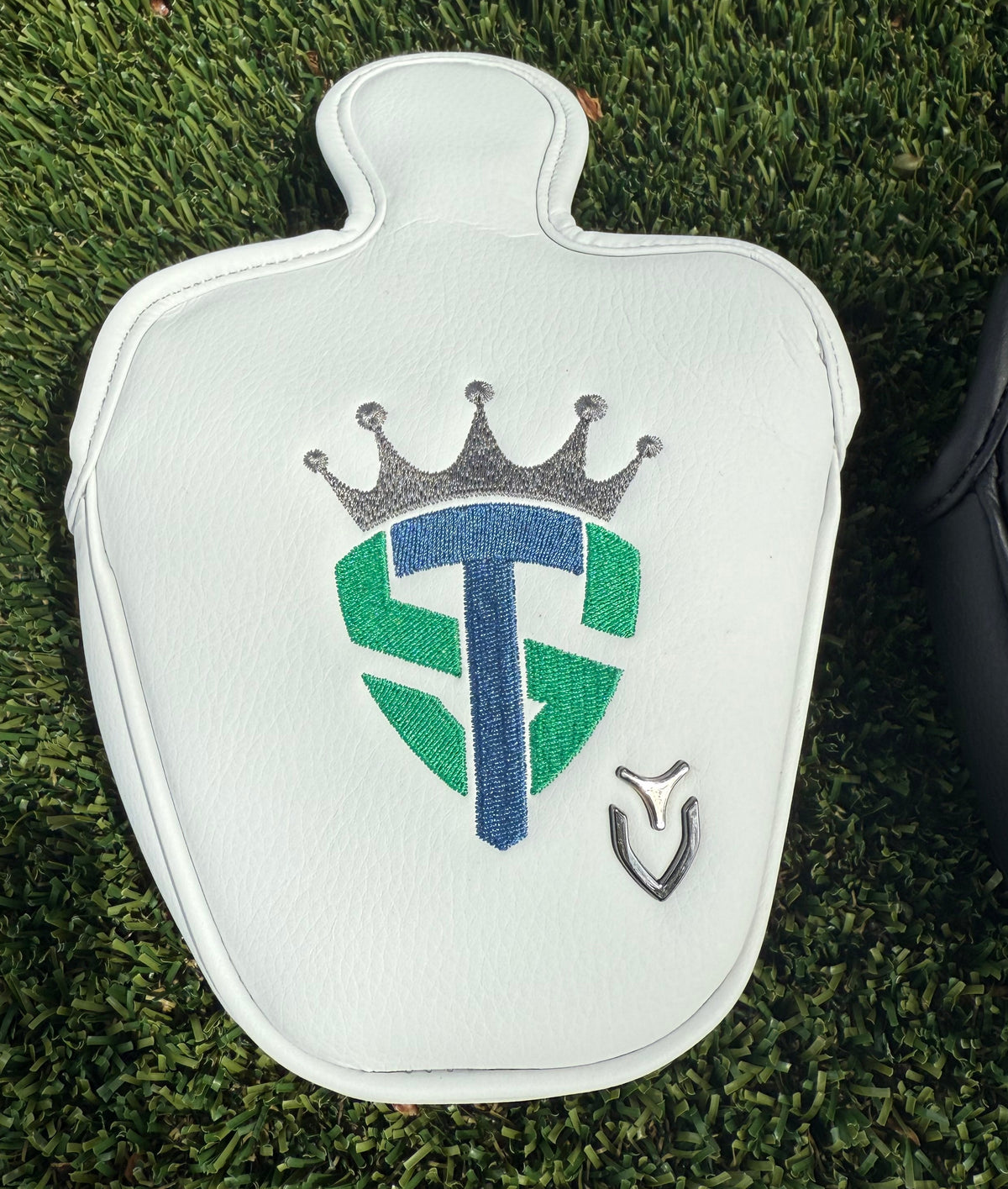 Tour Scottys Vessel Magnetic White Mallet Leather Headcover-Gains Entry into the Circle T Halloween Giveaway