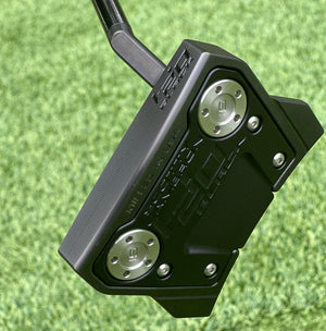 Scotty Cameron Limited Edition Holiday H20 in Black