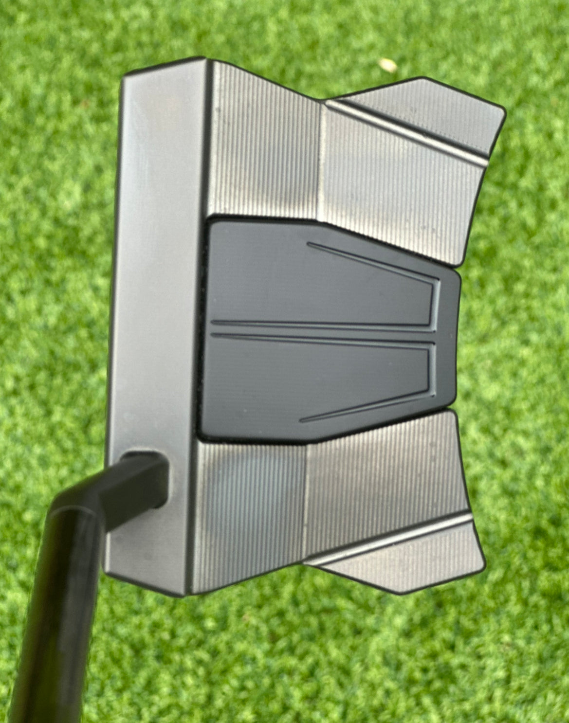 Scotty Cameron Limited Edition Holiday H20 in Black