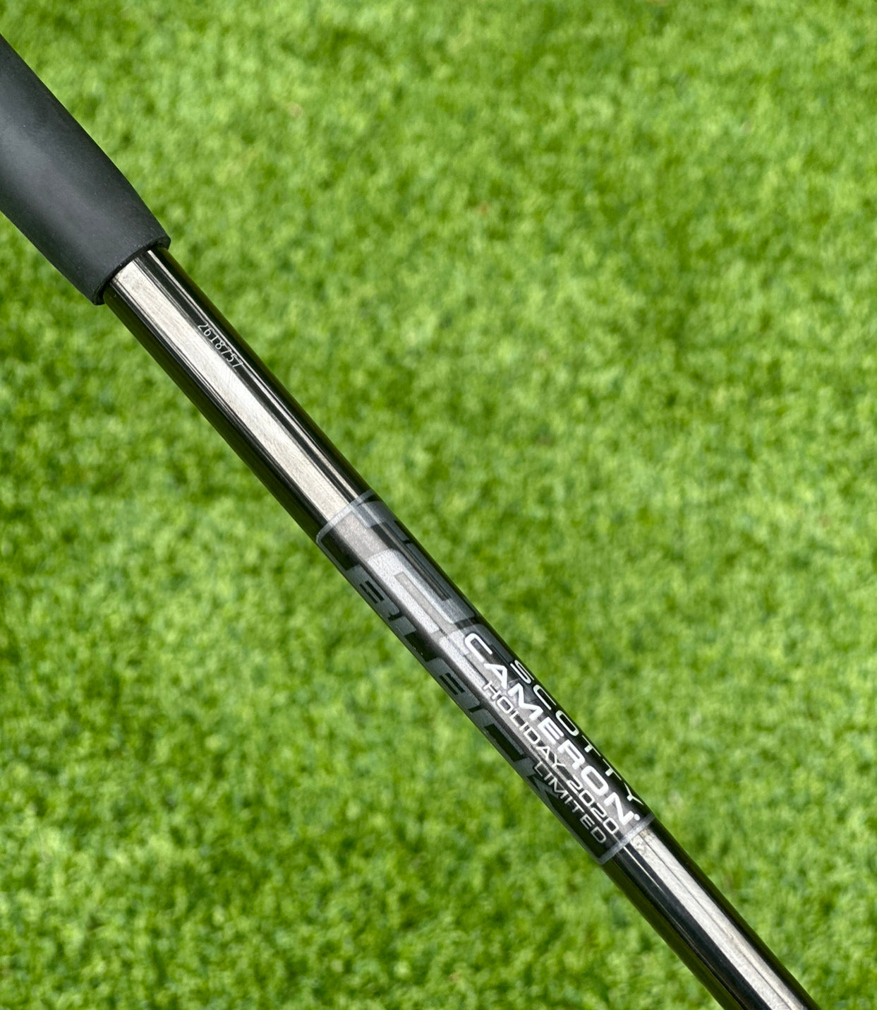 Scotty Cameron Limited Edition Holiday H20 in Black