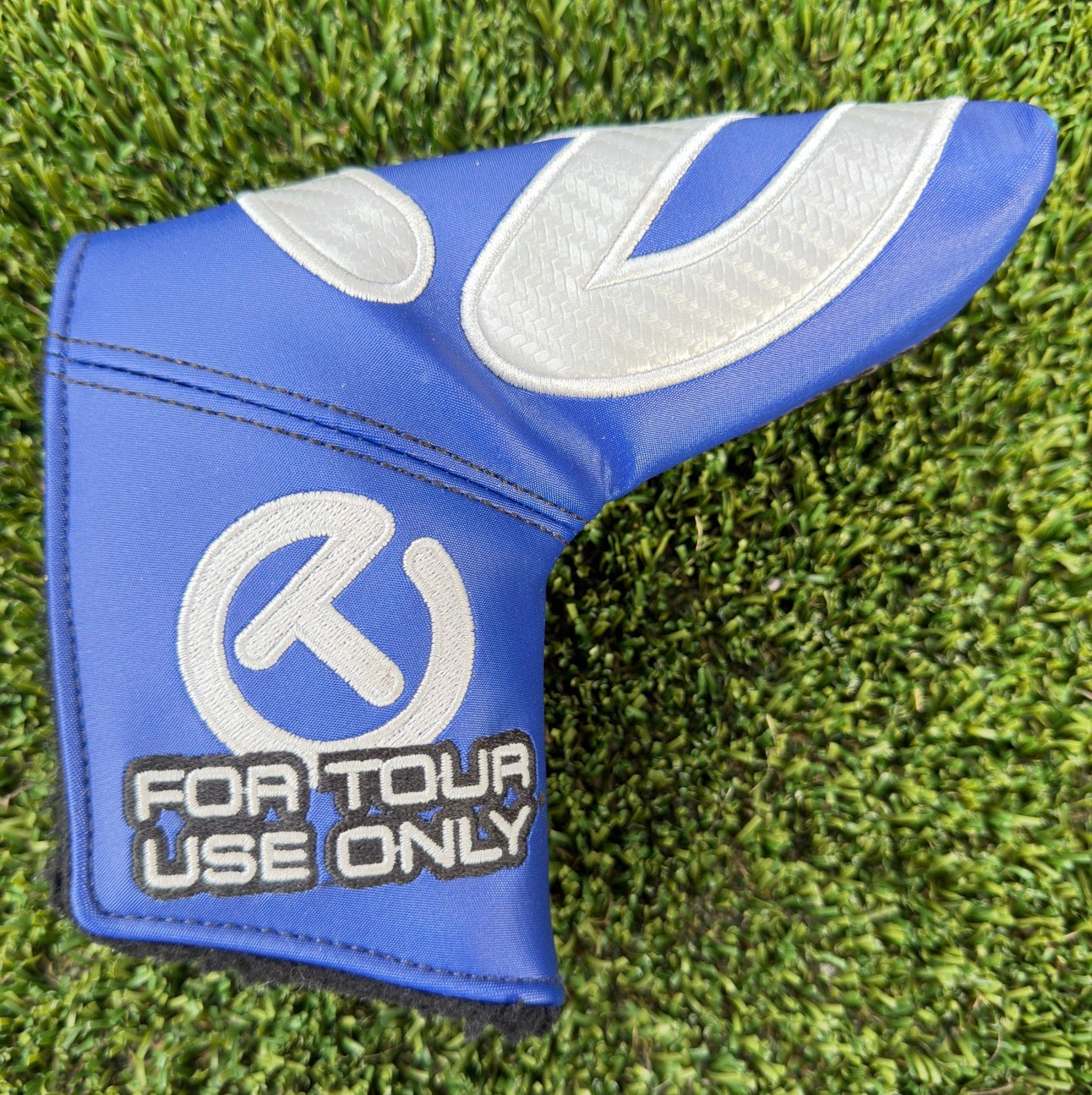 🎁Circle T Industrial Blue/Silver Blade Headcover🎁