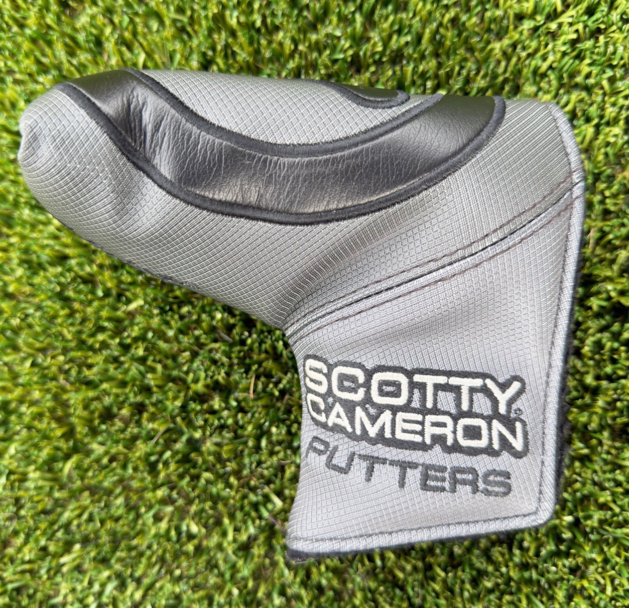 🎁Mid Mallet Black Circle T Headcover🎁