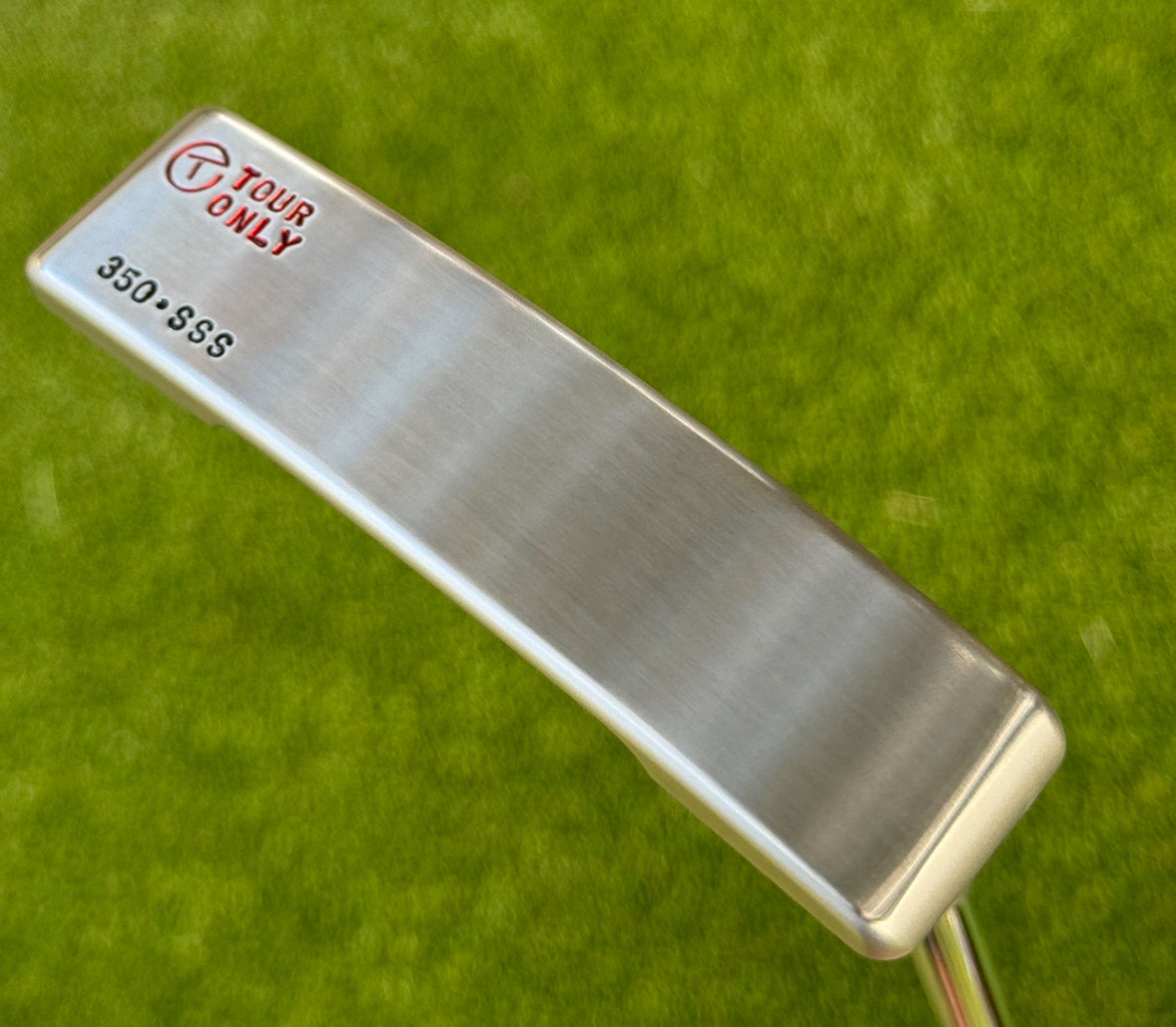 Scotty Cameron Tour Newport 2 Timeless SSS 350G Circle T Putter Barking Dog