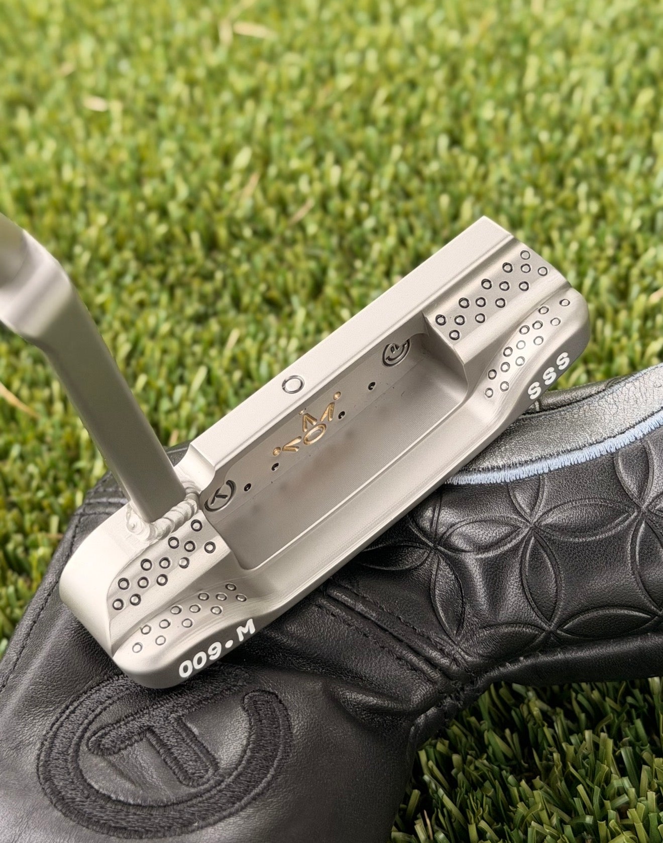 ✨Scotty Cameron Fancy Back 009M SSS 350G Circle T Putter✨
