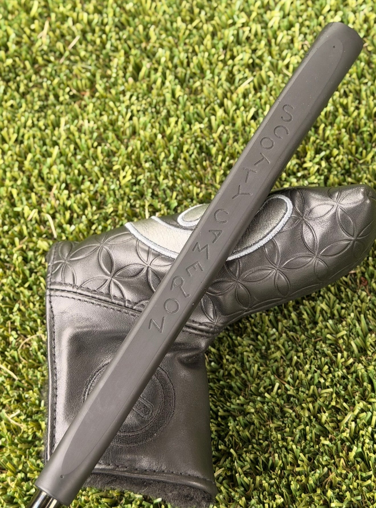 ✨Scotty Cameron Fancy Back 009M SSS 350G Circle T Putter✨