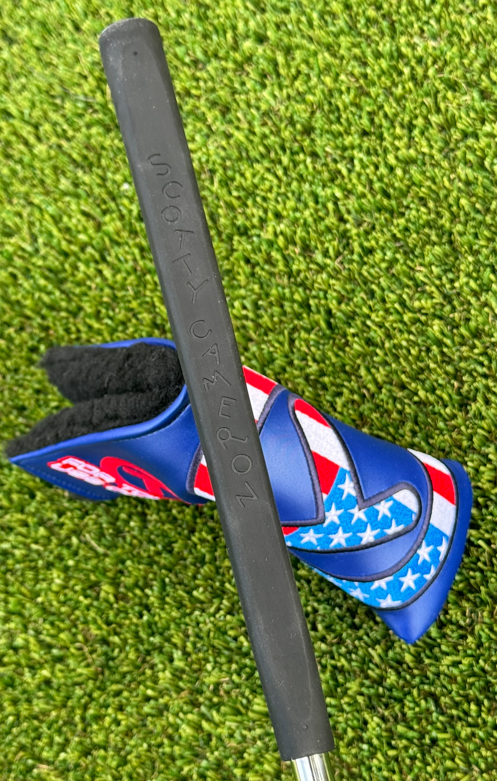 Scotty Cameron Carbon Tour Black 009M 350G Circle T Putter