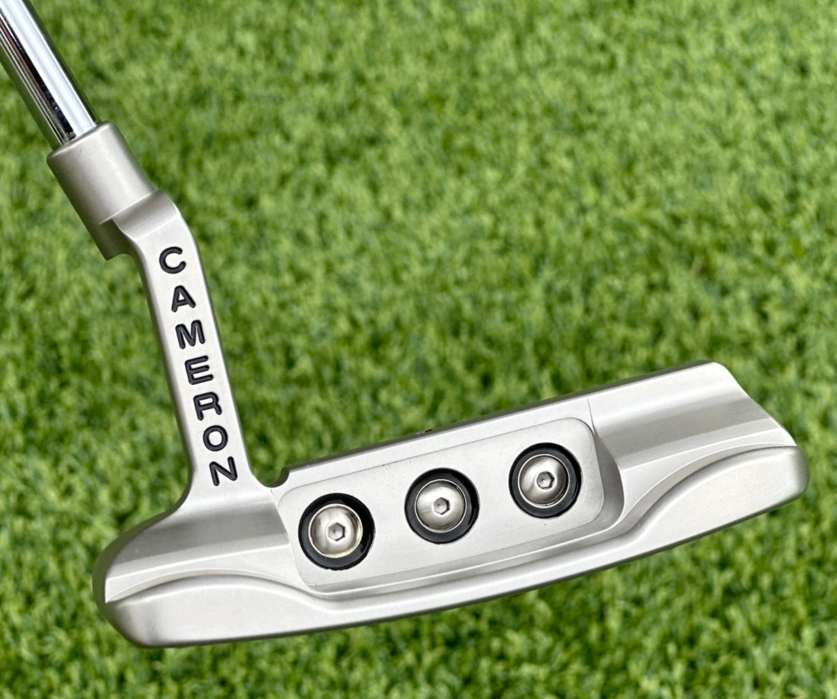 Scotty Cameron Tour Smooth Face Newport T10 Button Back SSS 360G