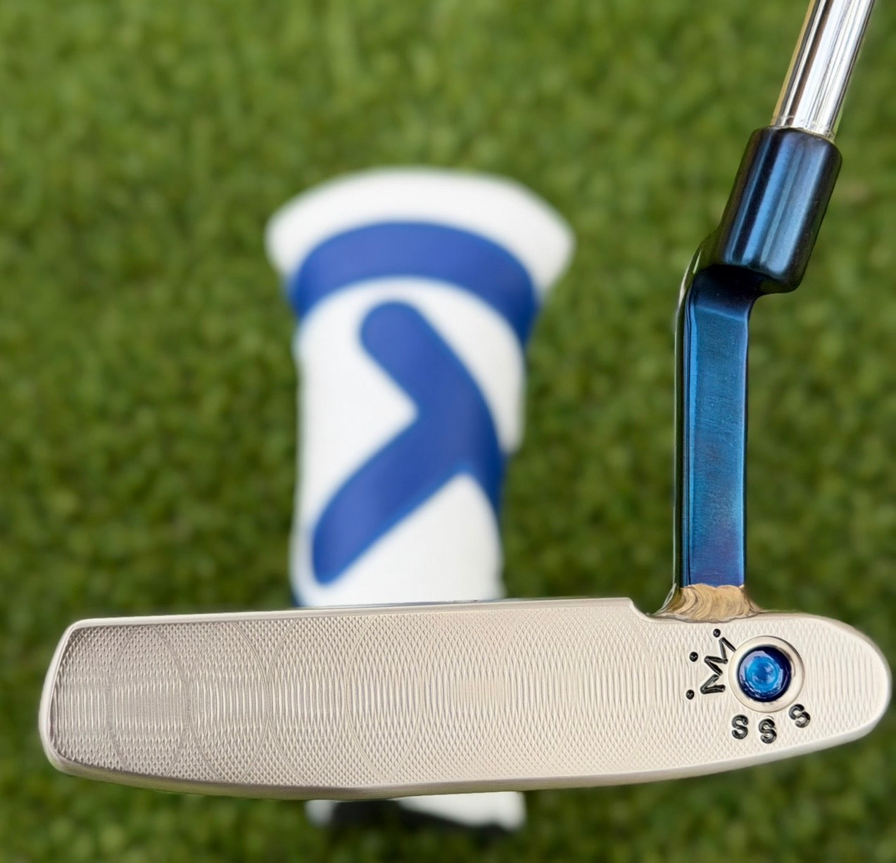 🎁Two Tone 009 Masterful Carbon/SSS 350G🎁