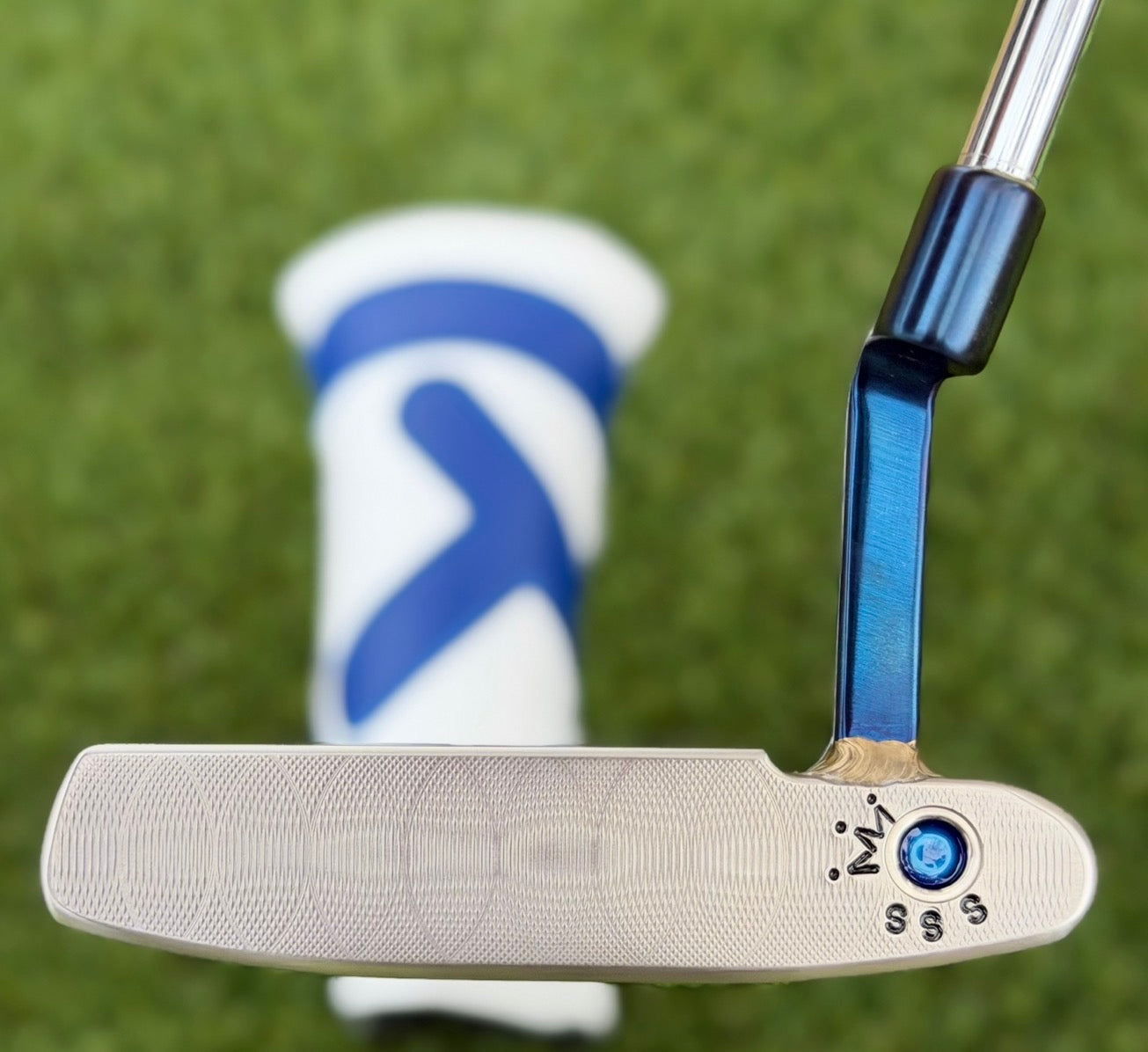 🎁Two Tone 009 Masterful Carbon/SSS 350G🎁