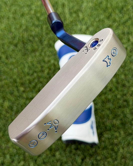 🎁Two Tone 009 Masterful Carbon/SSS 350G🎁