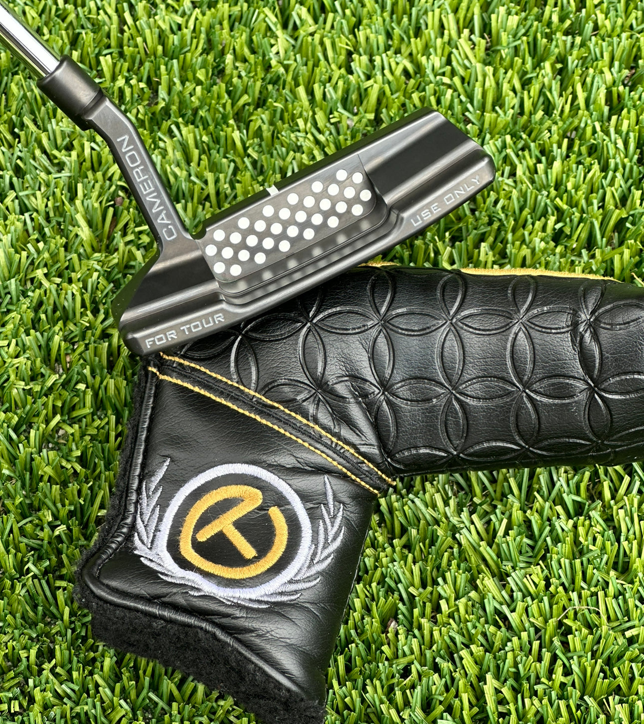 Scotty Cameron Tour Black Newport 2 T22 350G Circle T Putter