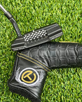 Load image into Gallery viewer, Scotty Cameron Tour Black Newport 2 T22 350G Circle T Putter
