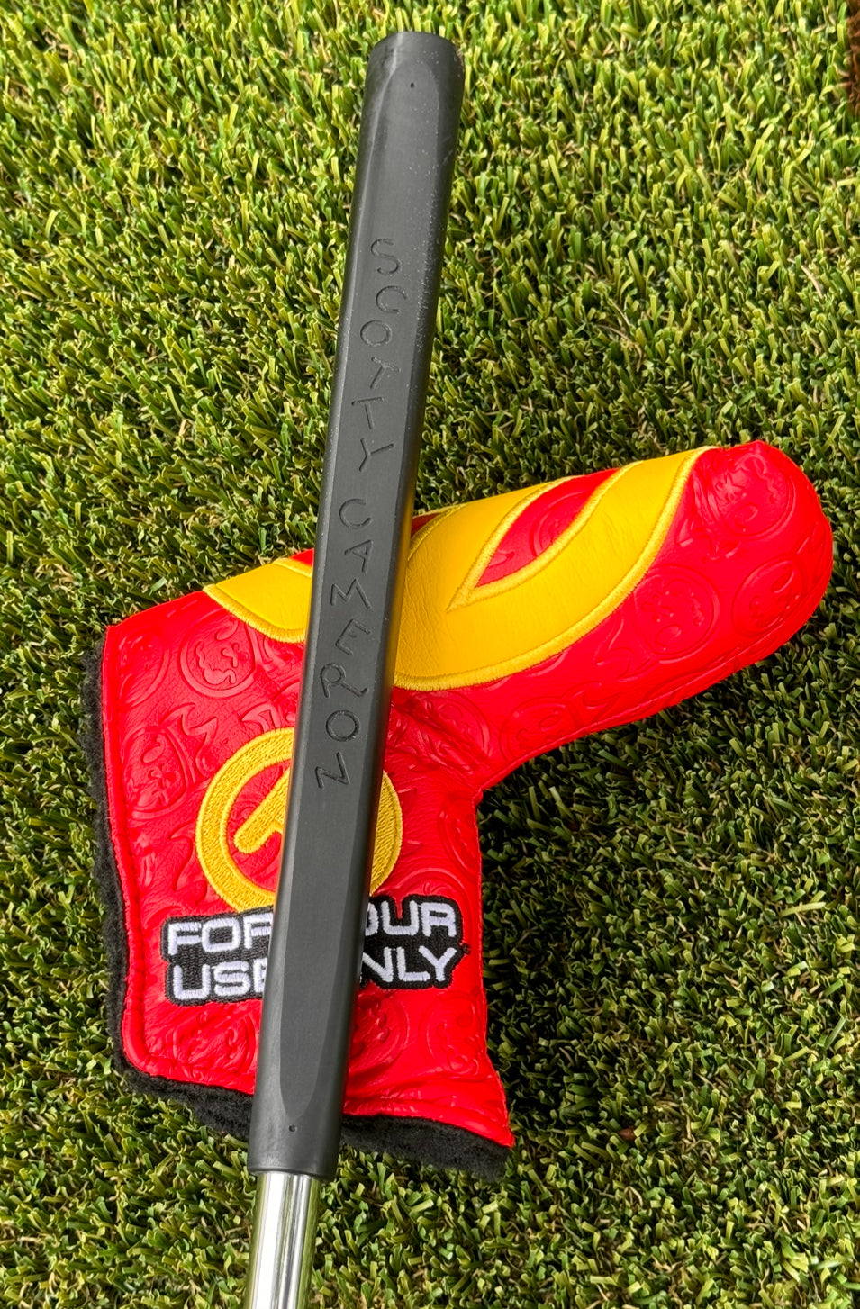 Scotty Cameron Masterful Tourtype Button Back 360G Circle T Putter