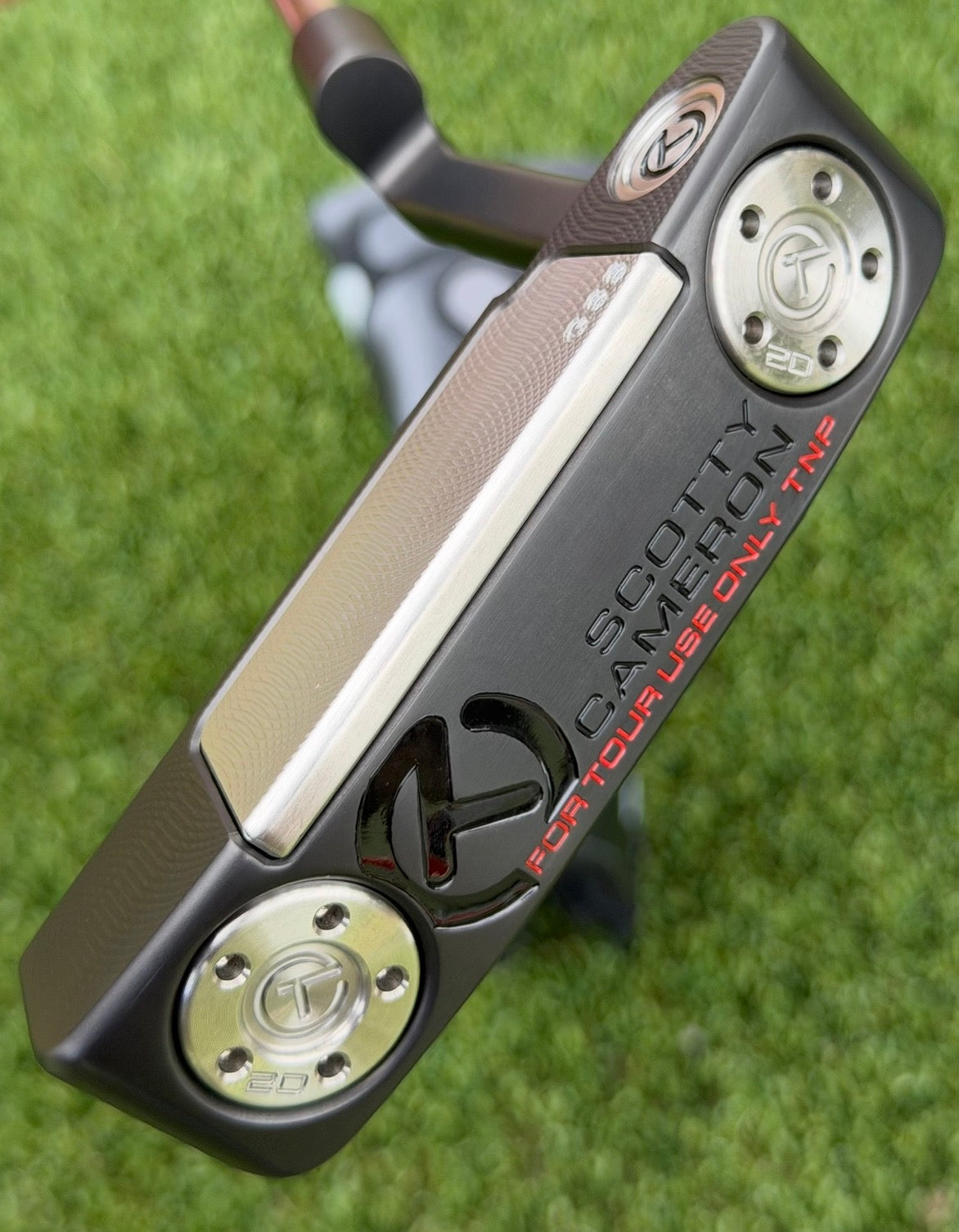 🎁Tour Black Newport GSS 360G🎁