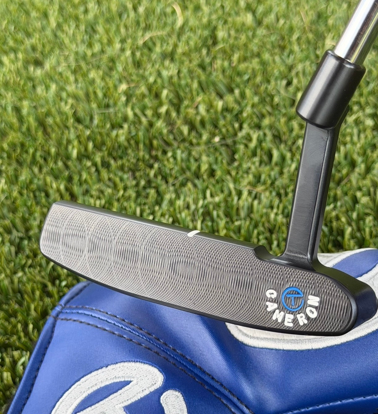 🇺🇸Scotty Cameron 009M Carbon ROLL TOP 350G Circle T🇺🇸