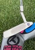 Load image into Gallery viewer, 🇺🇸Scotty Cameron Tour Newport 2+ SSS Circle T🇺🇸

