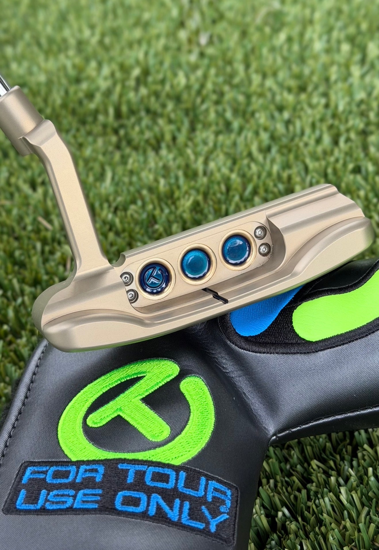 🇺🇸Scotty Cameron Tour Newport Chromatic Bronze with GSS Insert Circle T🇺🇸