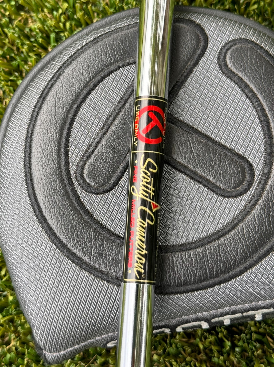 Scotty Cameron Tour Black Phantom X T9.5 350G Circle T Putter