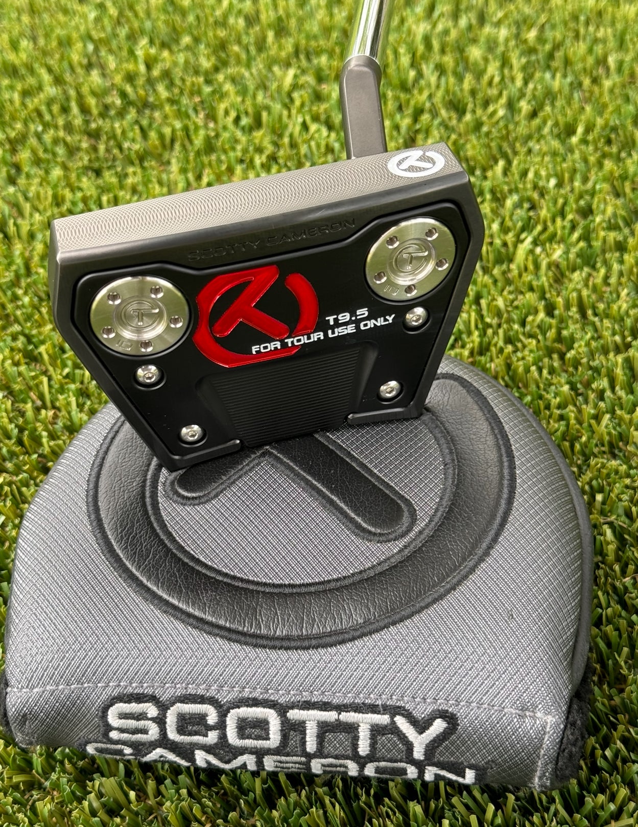 Scotty Cameron Tour Only Black Futura X7 Circle T 340G