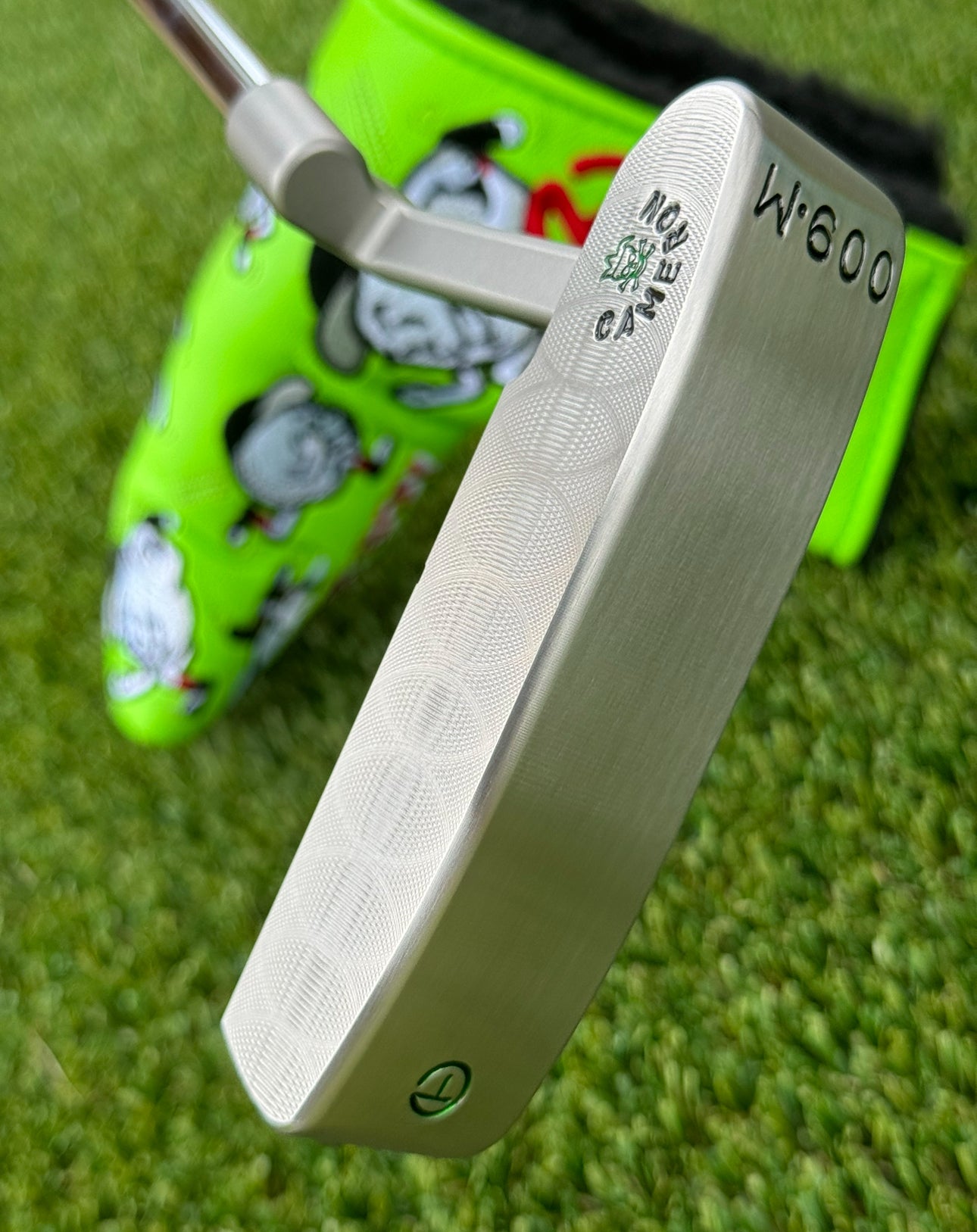 ラウンド用品・アクセサリー Scotty Cameron Hot Head Harry Marker Scotty Cameron Encinitas Gallery Limited Release Red 