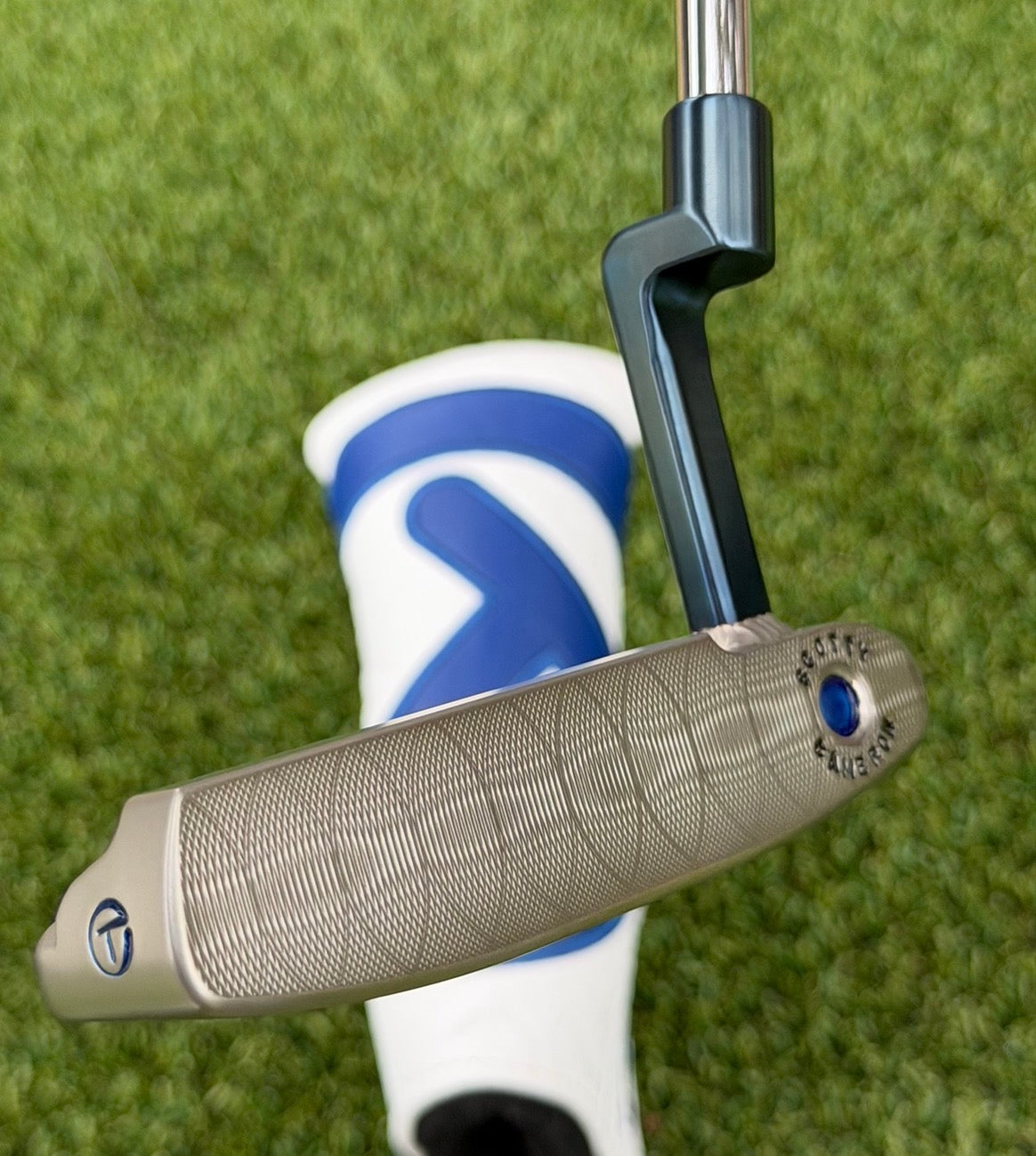 🎅🏼❄️009 Masterful Two Tone Encinitas🎅🏼❄️