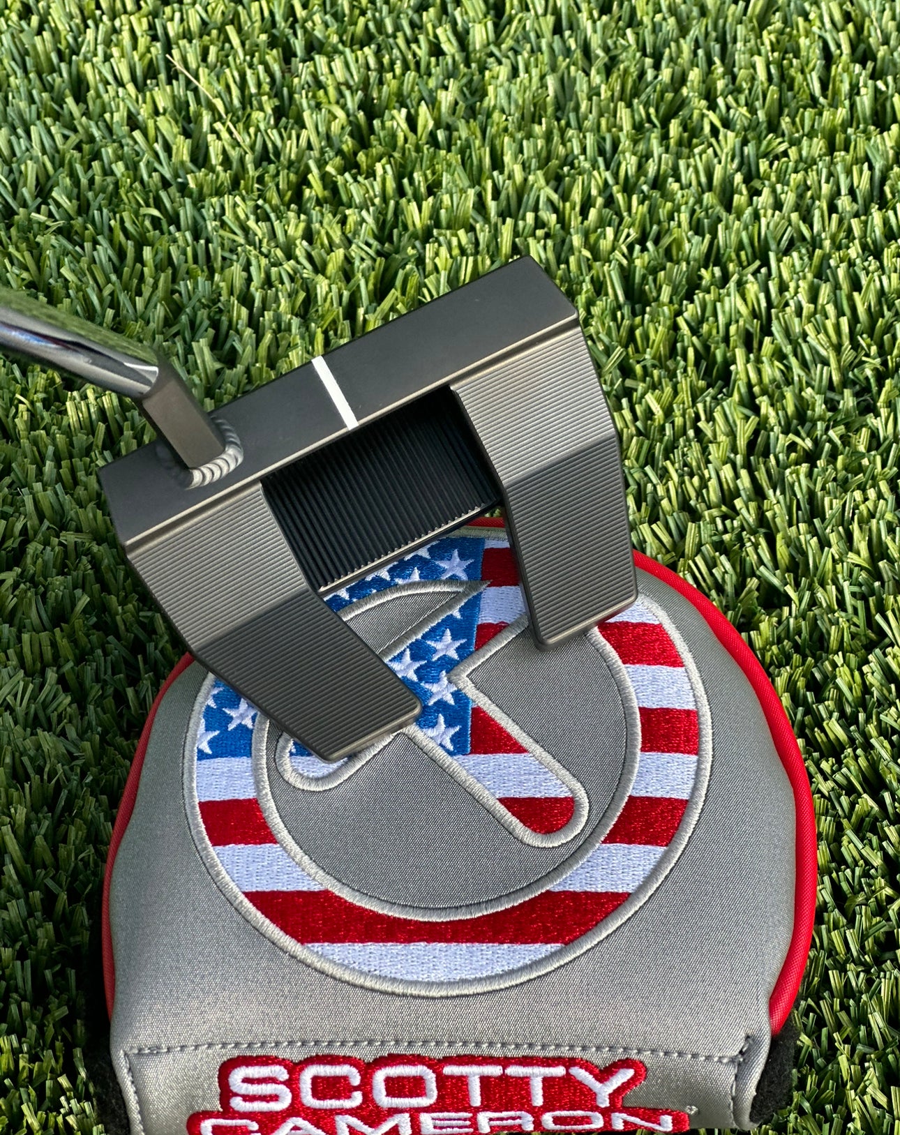 Scotty Cameron Tour Black Welded Neck Phantom X T5.5 Circle Scotty Cameron Tour Black Welded Neck Phantom X T5.5 Circle