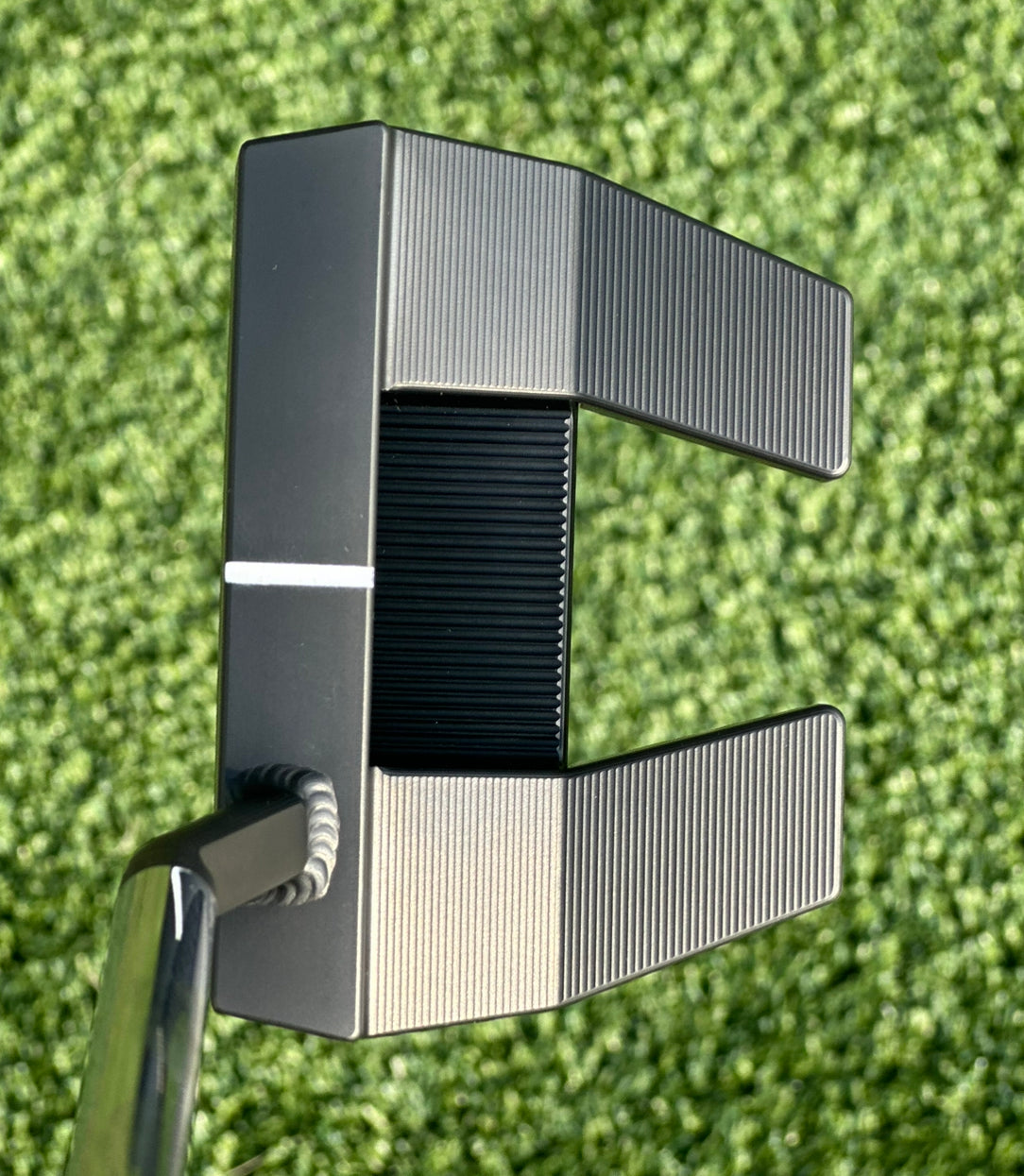 Scotty Cameron Tour Black Welded Neck Phantom X T5.5 Circle