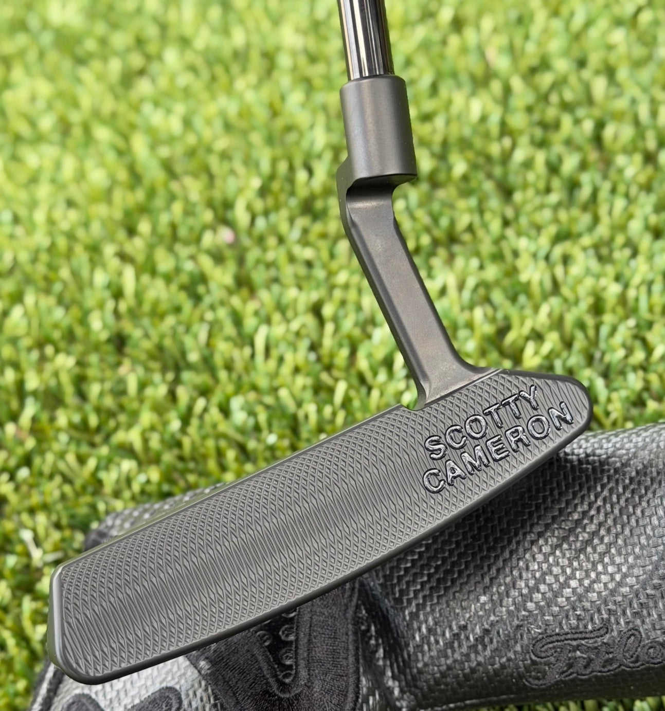 🎁Scotty Cameron Tour Black Newport 2 Select Deep Milled 360G Circle T Putter🎁