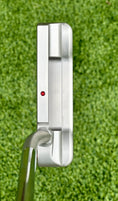 Load image into Gallery viewer, Scotty Cameron 009 Masterful GSS Welded Flow Neck 350G Circle T Putter

